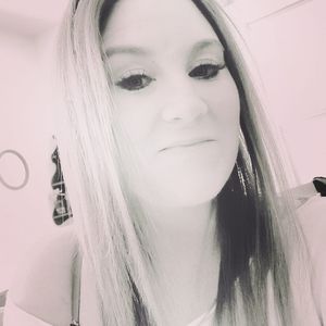 Meet your Posher, Katelyn